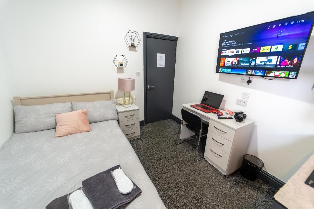 Free Parking Cosy Studios Close To City And Qe And Uob! Бирмингем Номер фото